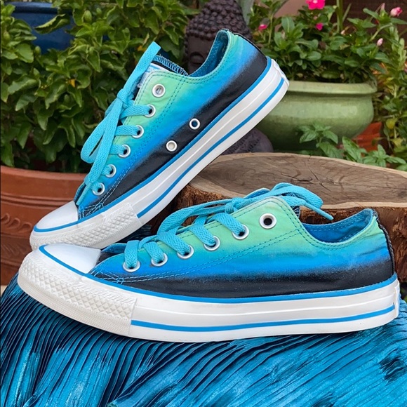 blue ombre converse
